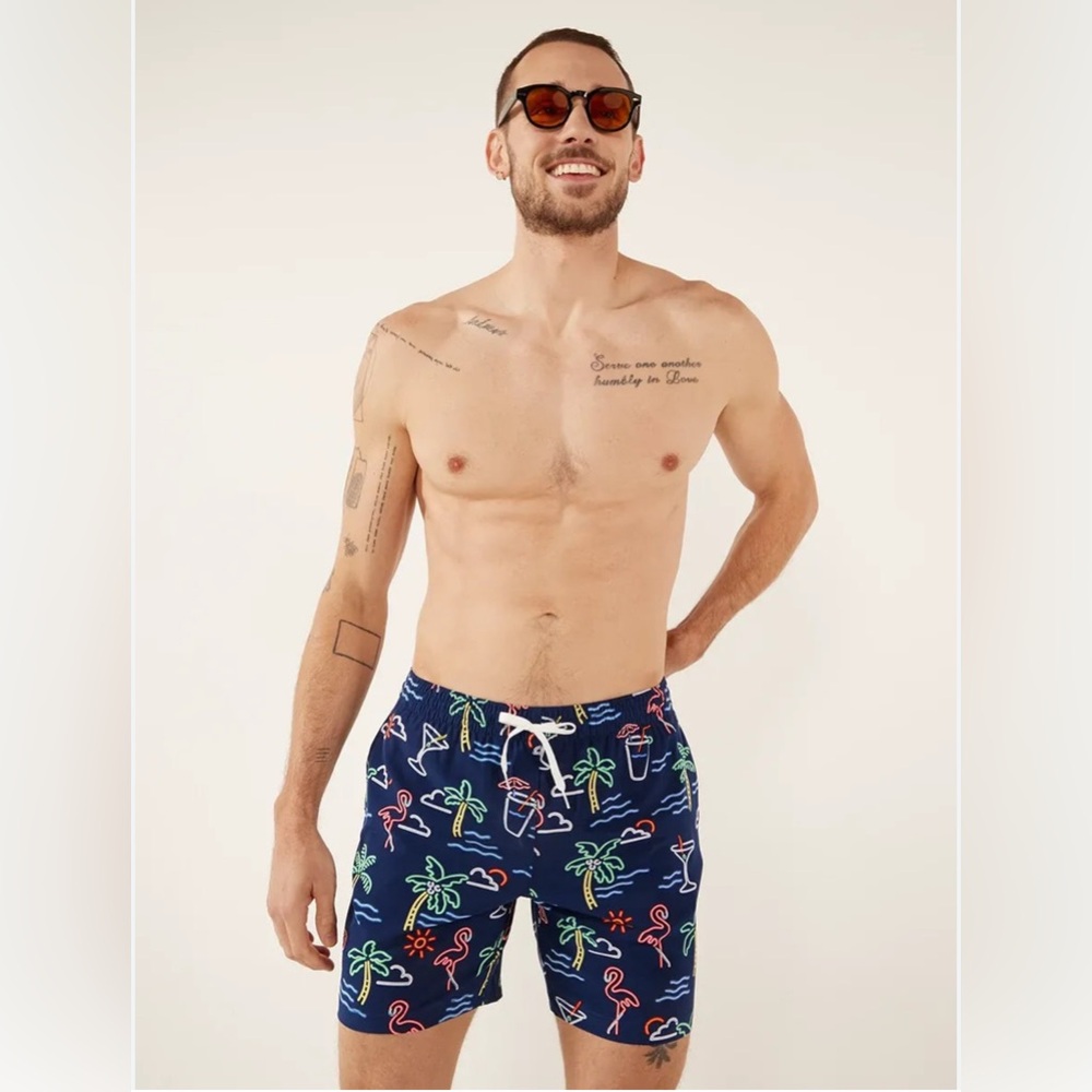 CHUBBIES Navy Tropical ‘The Neon Lights’ Classic Swim Trunks, Men’s Small, EUC